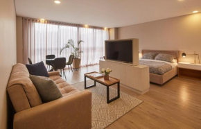 Luxury Loft 701 Across from El Virrey Park